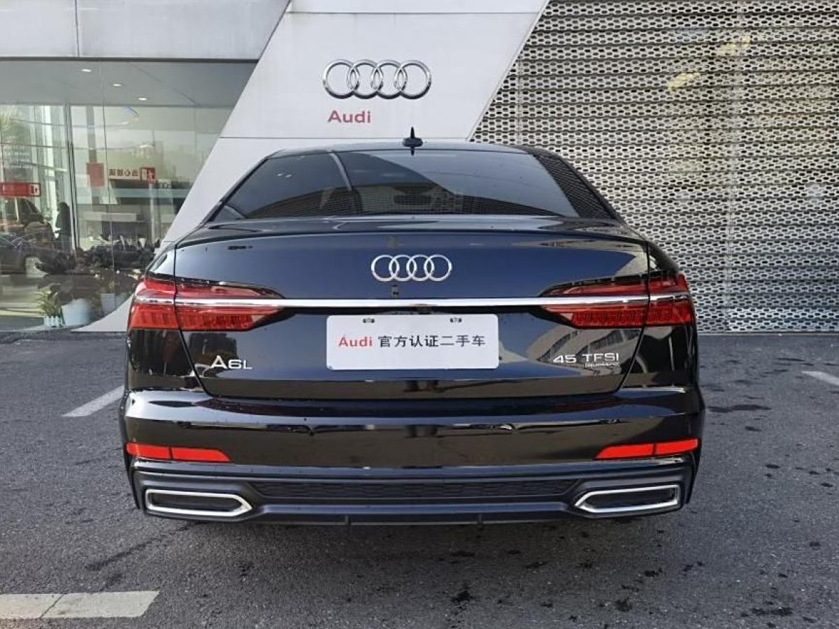 奧迪 奧迪A6L  2019款 45 TFSI quattro 臻選動(dòng)感型圖片