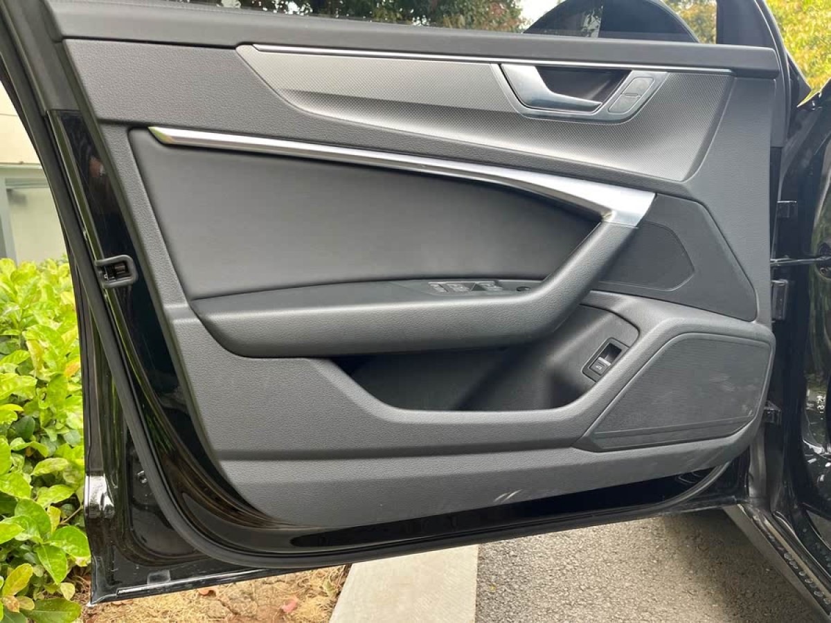 奧迪 奧迪A6L  2023款 改款 45 TFSI 臻選動感型圖片