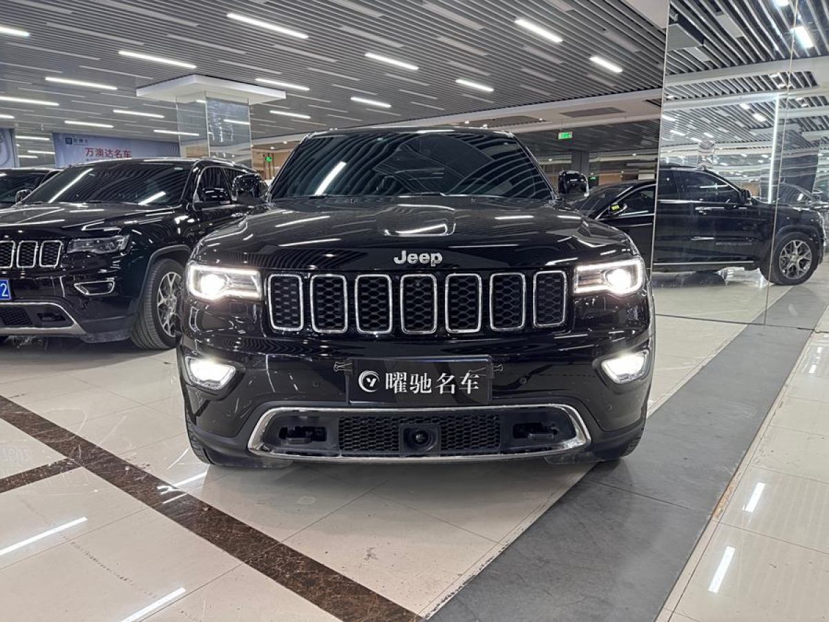 Jeep 大切諾基  2021款 3.0L 80周年紀(jì)念版圖片