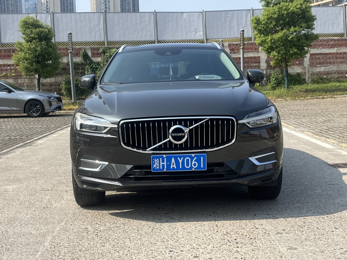 2020年3月沃爾沃 XC60  2020款 T5 四驅(qū)智逸豪華版