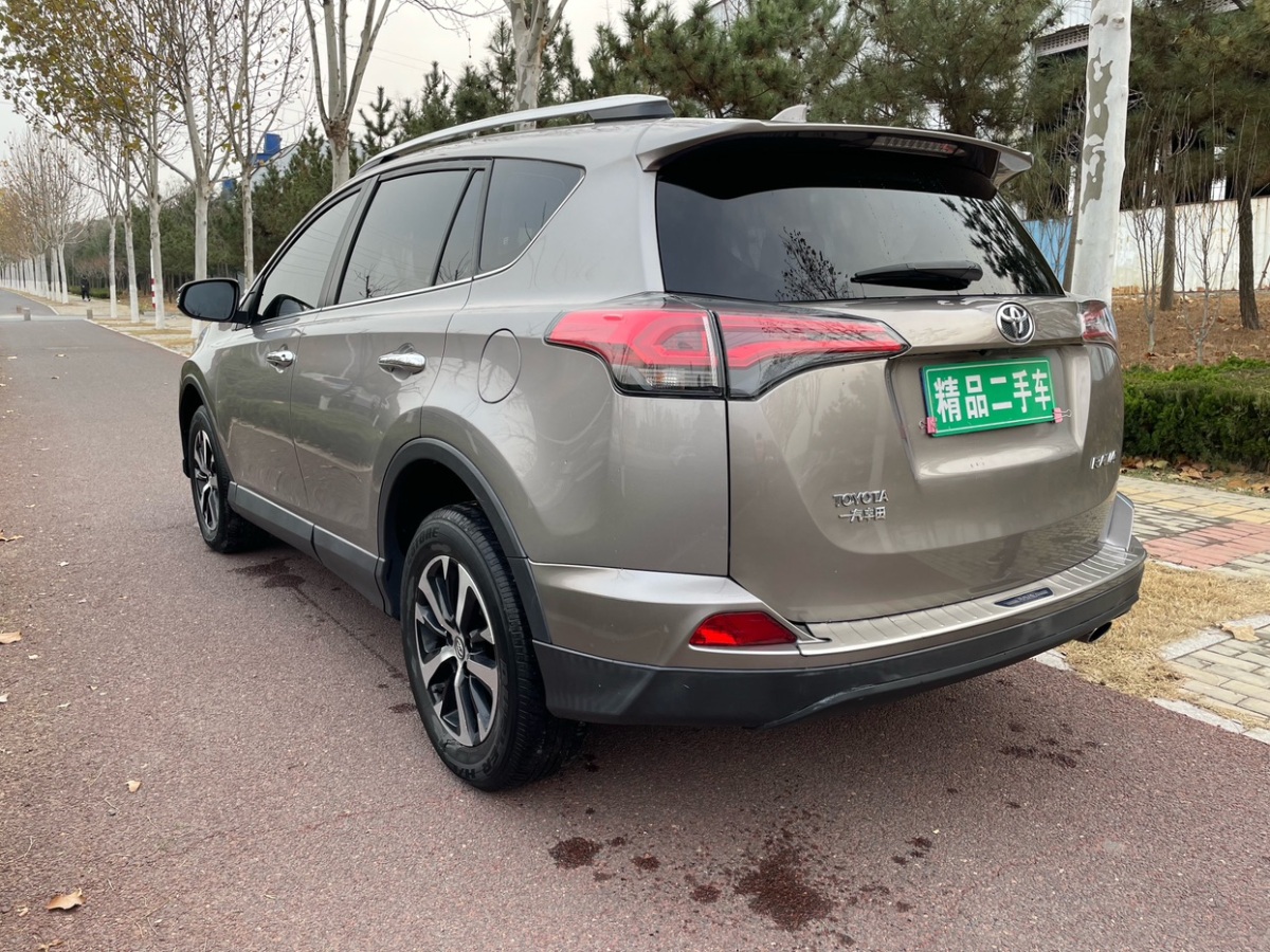 豐田 RAV4榮放  2019款  2.0L CVT兩驅(qū)風(fēng)尚版 國VI圖片