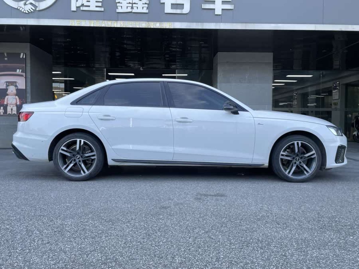 奧迪 奧迪A4L  2022款 40 TFSI 豪華動感型圖片