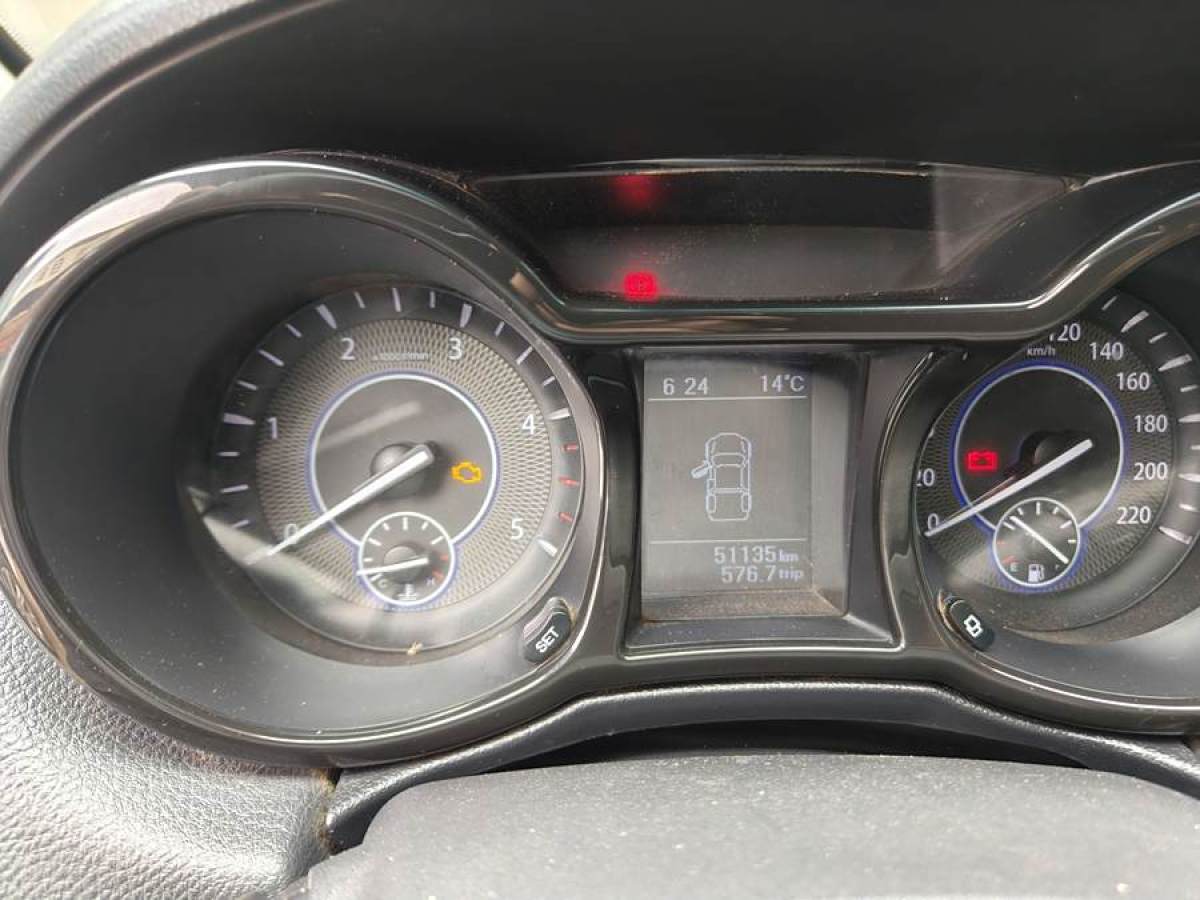 江铃 域虎5  2018款 2.4T经典版柴油四驱豪华型长轴JX4D24A5L图片