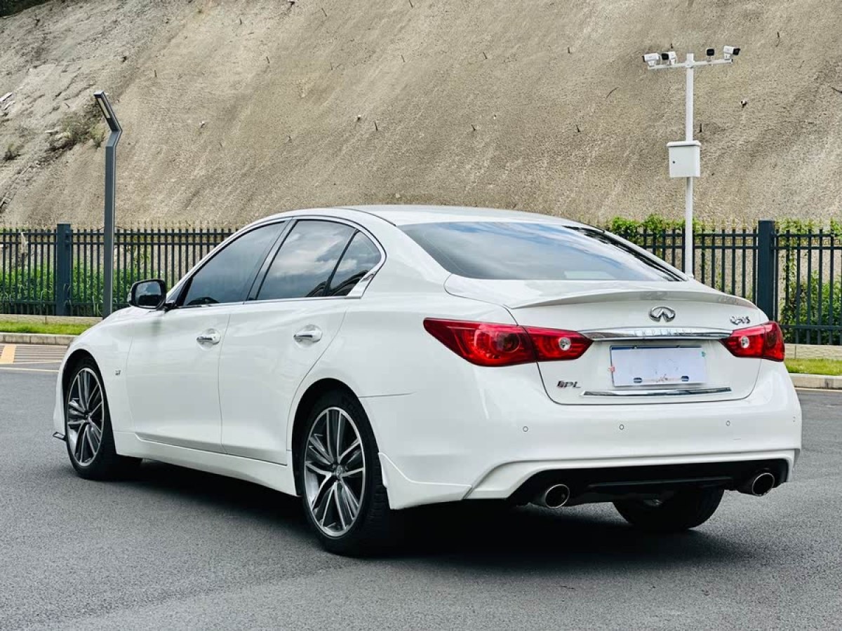 英菲尼迪 Q50  2014款 3.7L 豪華運(yùn)動(dòng)版圖片