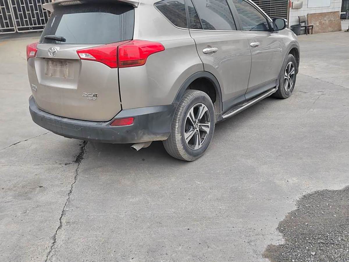 豐田 RAV4榮放  2015款 2.0L CVT四驅(qū)新銳版圖片