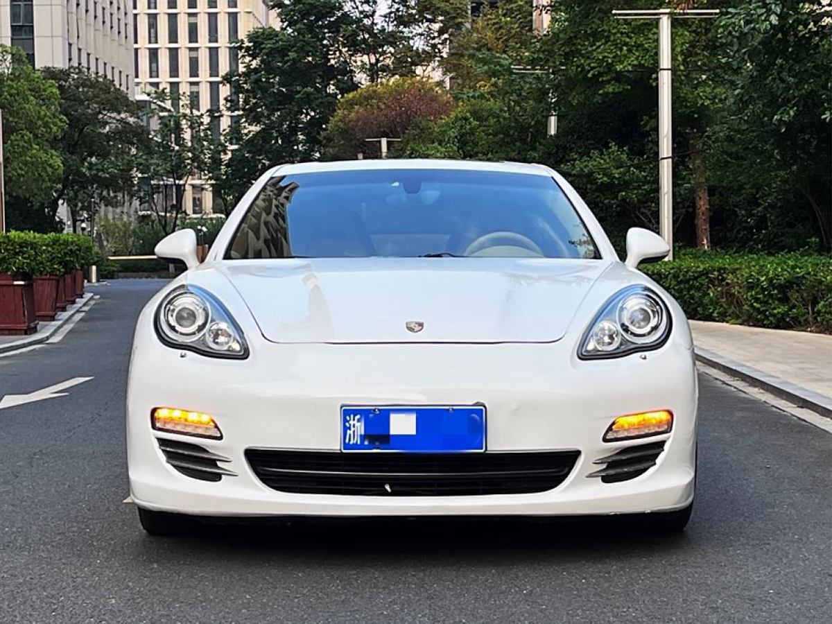 2012年2月保時(shí)捷 Panamera  2010款 Panamera 4 3.6L