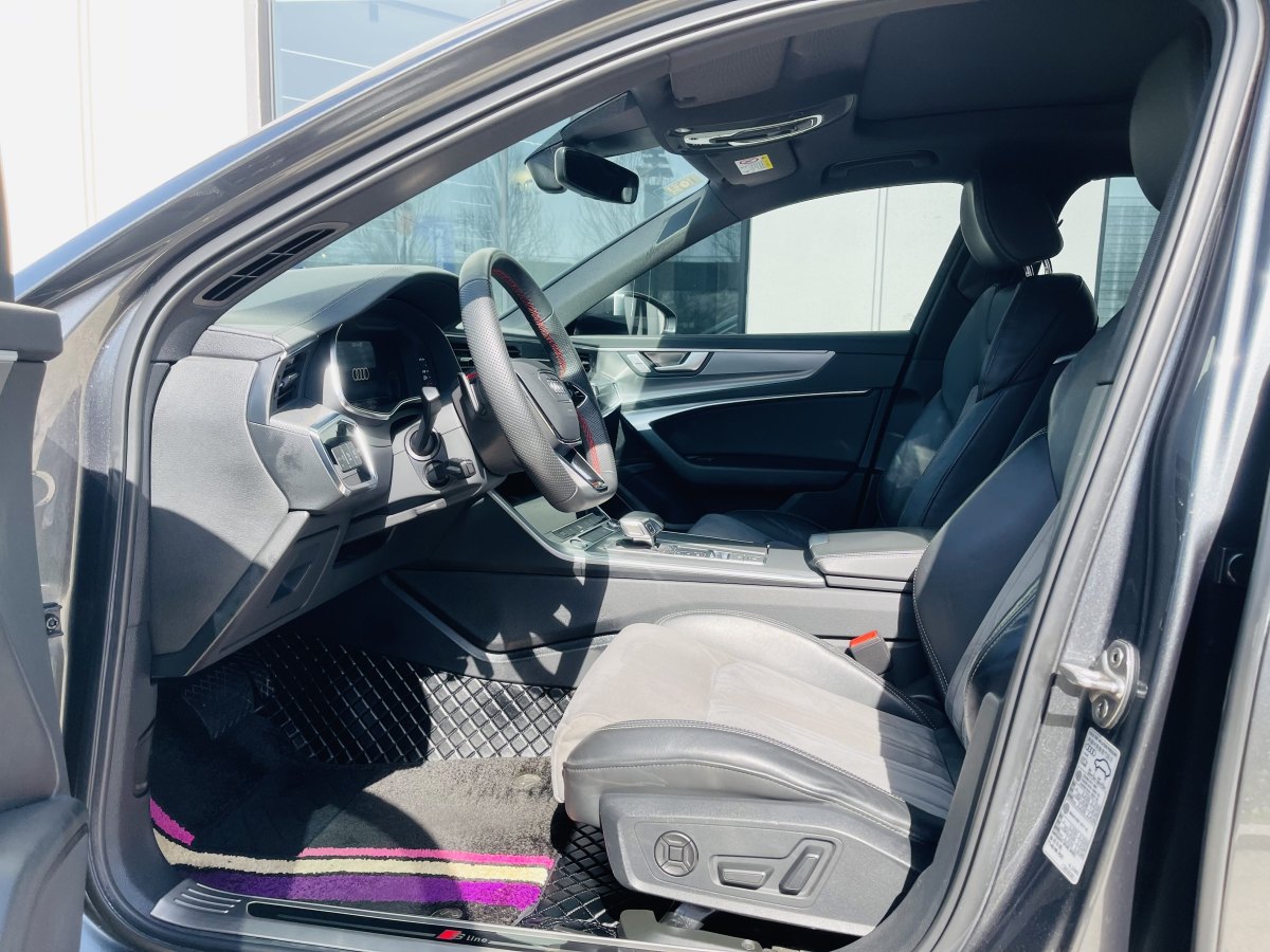 奧迪 奧迪A6L  2023款 改款 40 TFSI 豪華動(dòng)感型圖片