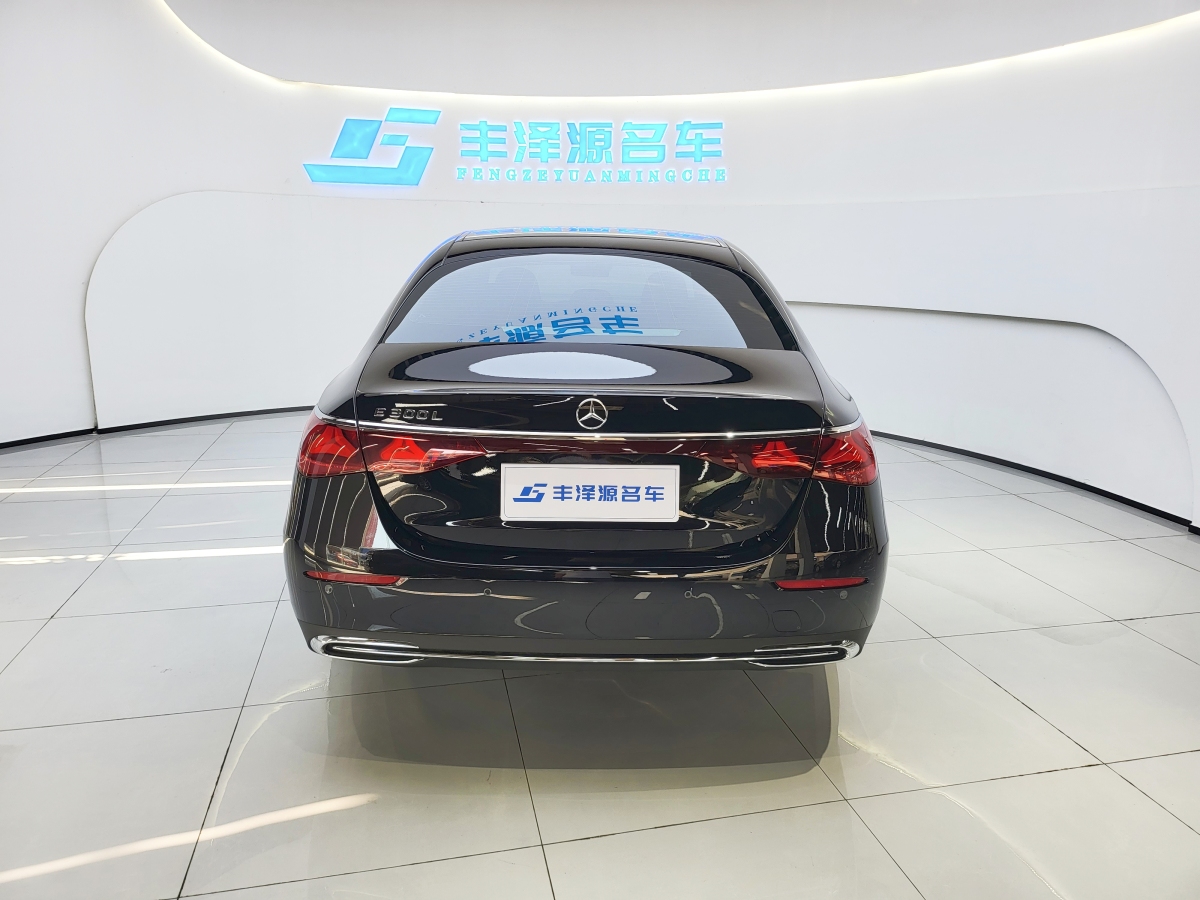 奔馳 奔馳E級  2024款 E 300 L 豪華型圖片