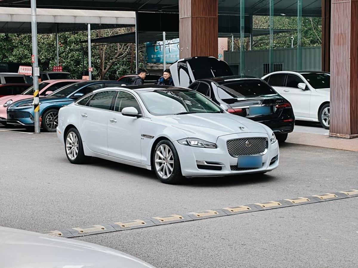 捷豹 XJ  2016款 XJL 3.0 SC 兩驅(qū)尊享商務(wù)版圖片