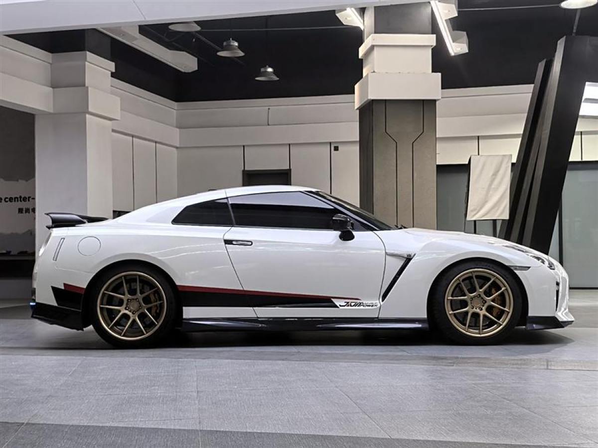 2013年6月日產(chǎn) GT-R  2012款 3.8T Premium Edition