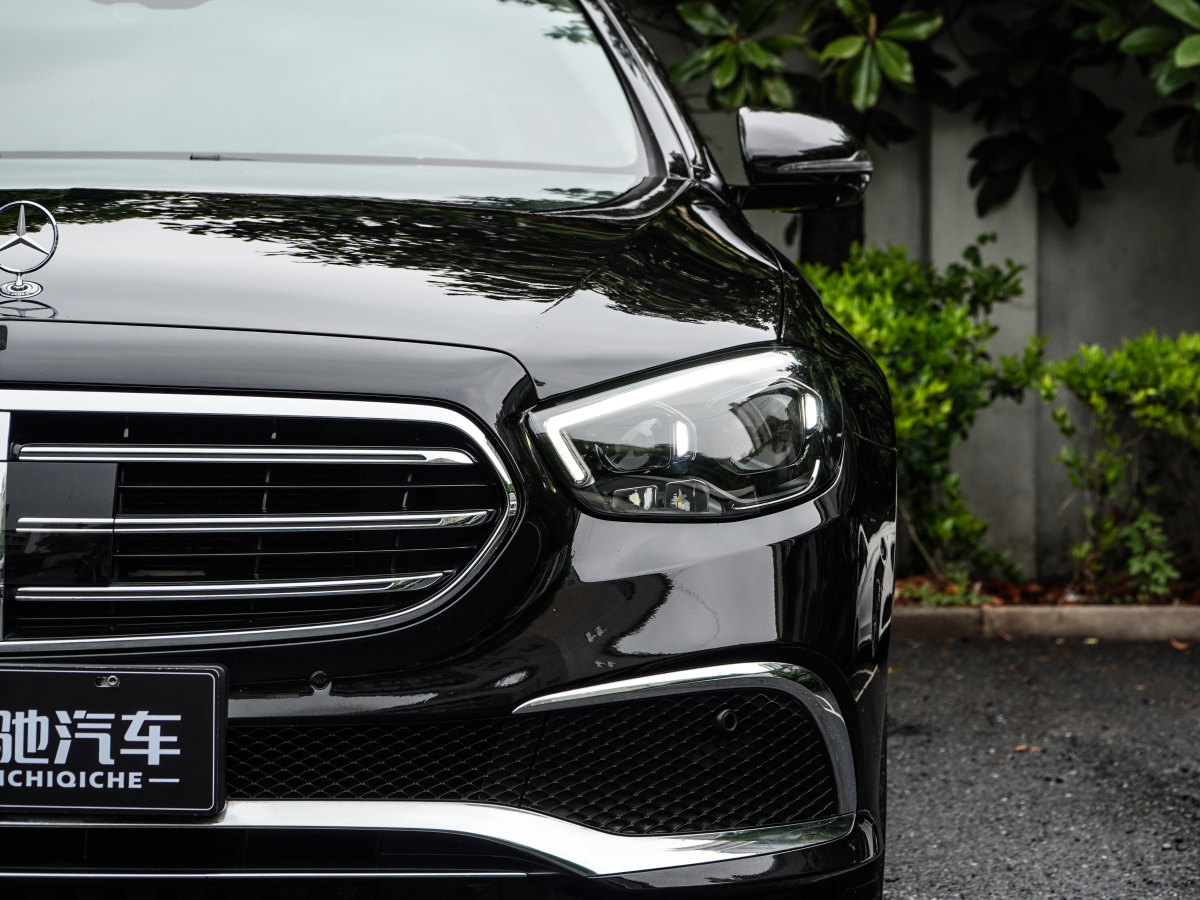 奔馳 奔馳E級  2021款 改款 E 300 L 尊貴型圖片