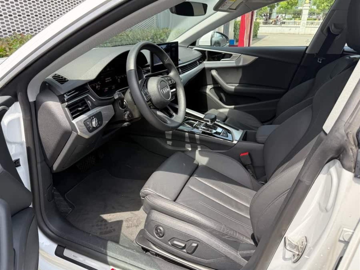 奧迪 奧迪A5  2024款 Sportback 40 TFSI 時(shí)尚動(dòng)感型圖片