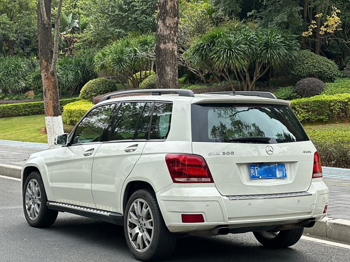 奔馳 奔馳GLK級(jí)  2011款 GLK 300 4MATIC 動(dòng)感型圖片