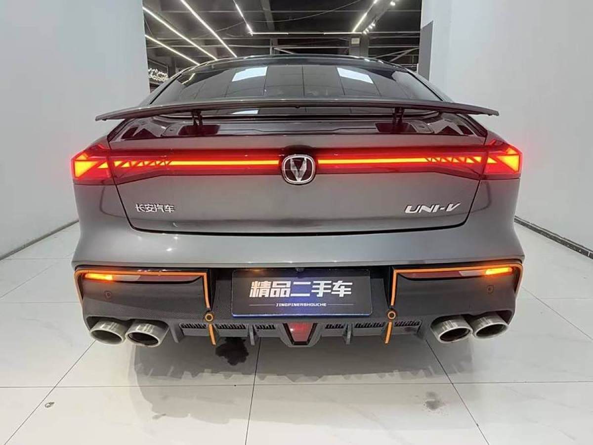 長(zhǎng)安 長(zhǎng)安UNI-V  2023款 1.5T 運(yùn)動(dòng)版圖片