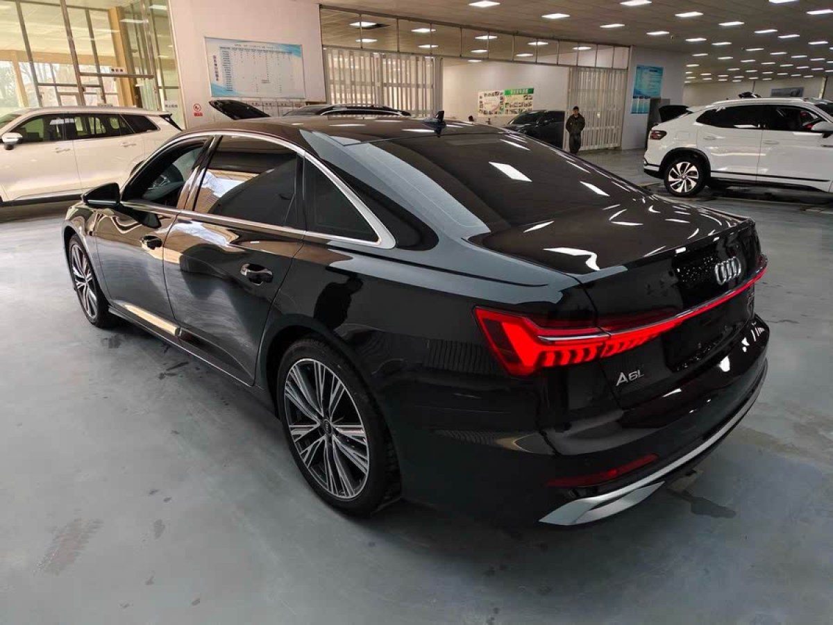 奧迪 奧迪A6L  2024款 45 TFSI quattro 臻選動感型圖片