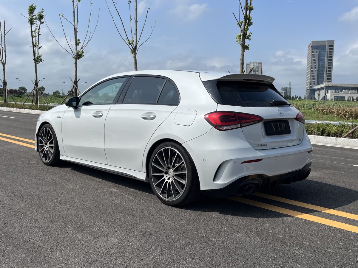 奔驰 奔驰A级AMG  2022款 AMG A 35 4MATIC图片