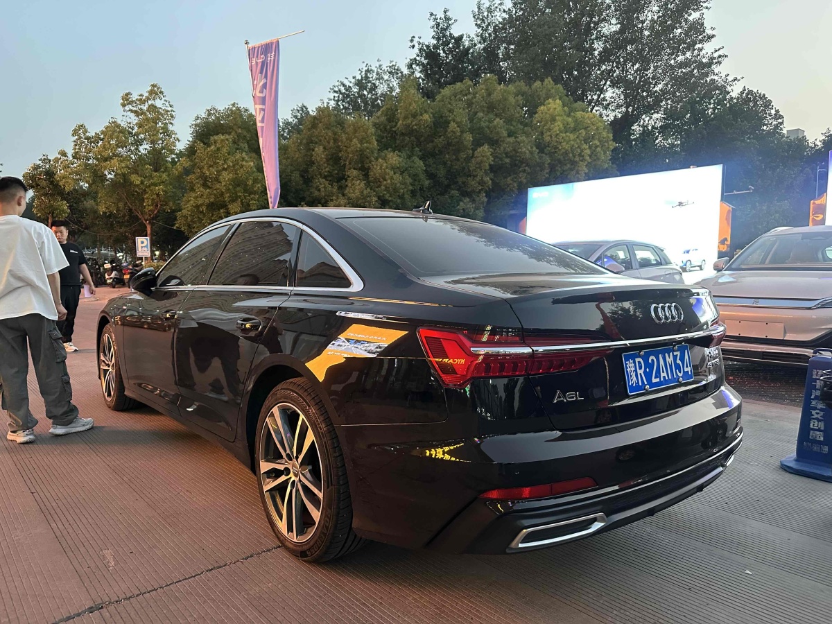奧迪 奧迪A6L  2023款 改款 40 TFSI 豪華動(dòng)感型圖片
