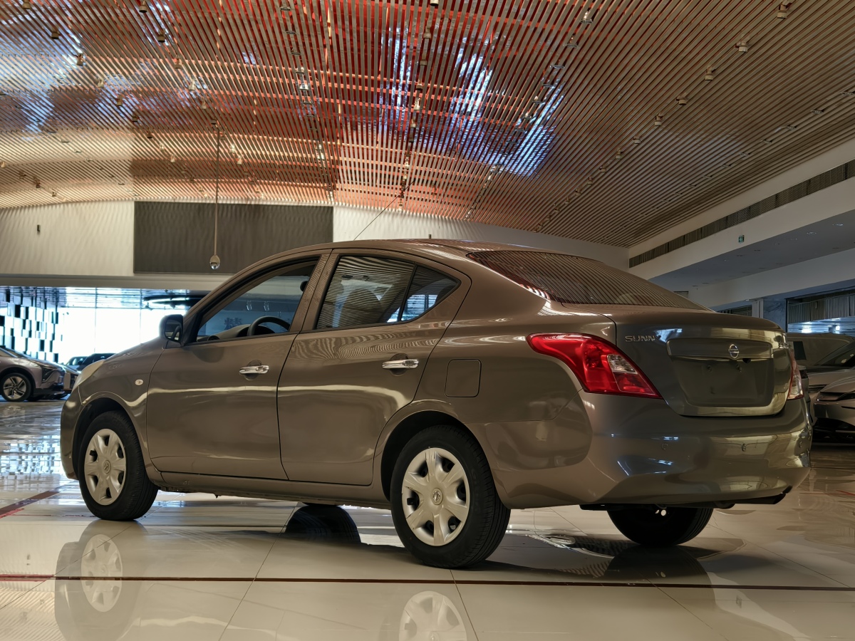 日產(chǎn) 陽光  2011款 1.5XE CVT舒適版圖片