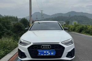 奧迪A4L 奧迪 35 TFSI 時(shí)尚動(dòng)感型