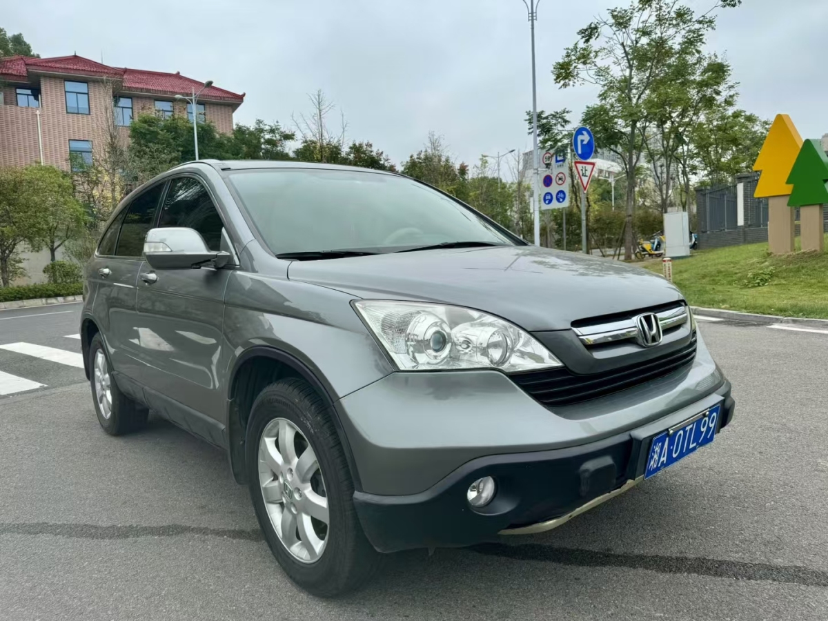 2008年10月本田 CR-V  2012款 2.4L 四驅(qū)豪華版