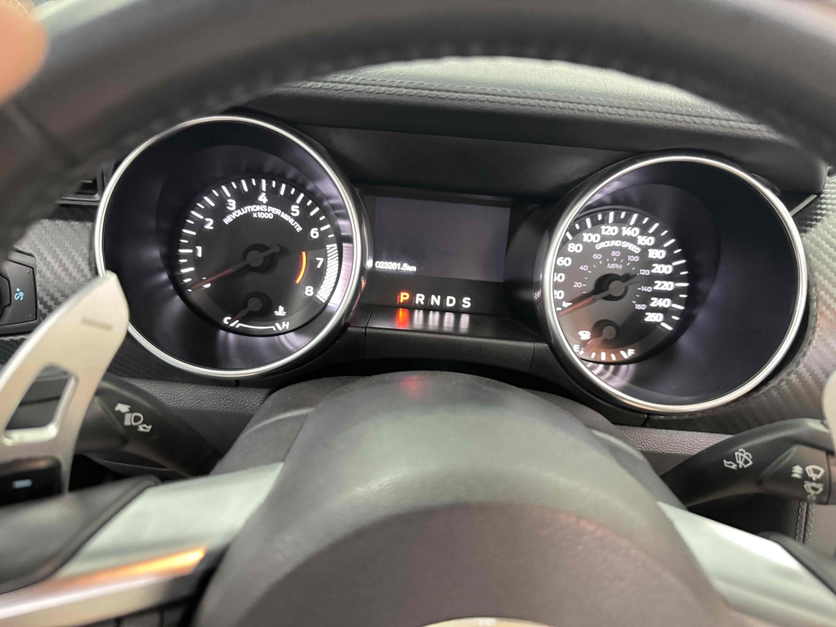 福特 Mustang  2024款 2.3T EcoBoost 敞篷運(yùn)動(dòng)版圖片