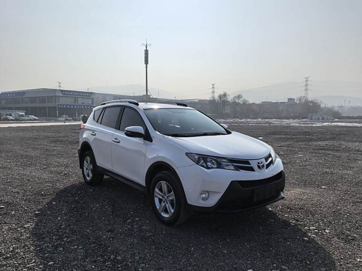 豐田 RAV4榮放  2013款 2.0L CVT四驅(qū)新銳版圖片