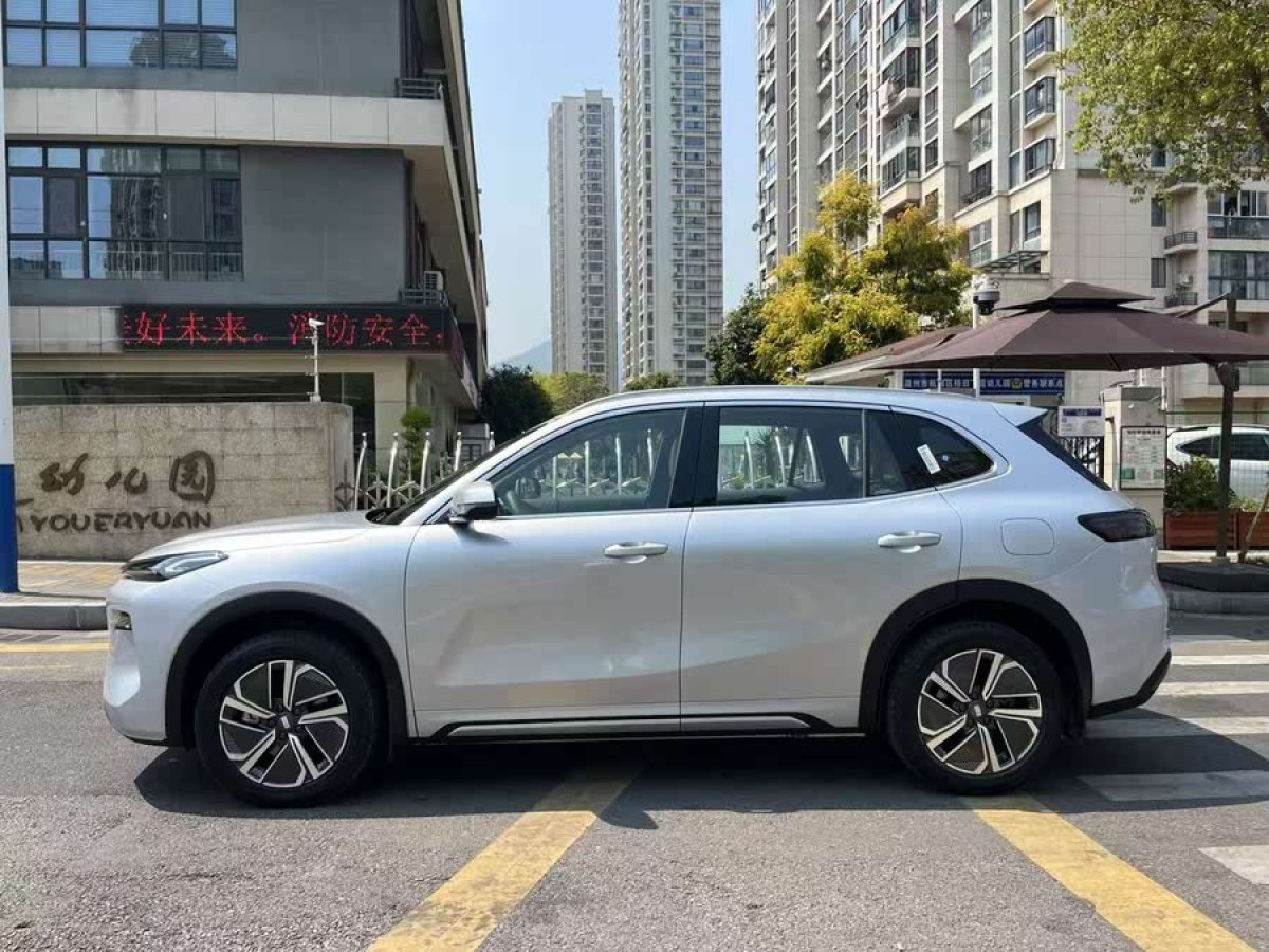 銀河 銀河L6  2025款 EM-i 140km 星艦版圖片