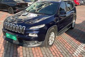 自由光 Jeep 2.4L 領(lǐng)先智能版