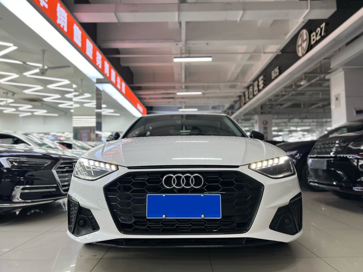 奥迪 奥迪A4L  2022款 40 TFSI 豪华动感型图片