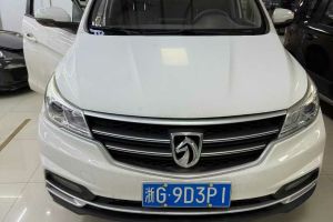 730 寶駿  1.5L 手動(dòng)超值型 7座 國(guó)VI