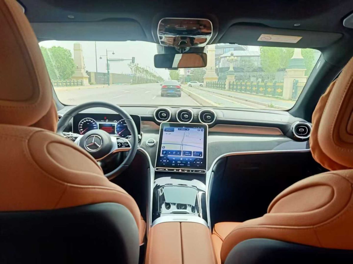 奔馳 奔馳GLC  2023款 GLC 300 4MATIC 轎跑SUV圖片