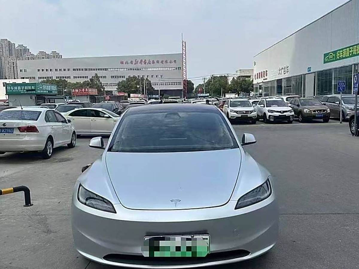 特斯拉 Model Y  2023款 后輪驅(qū)動(dòng)版圖片