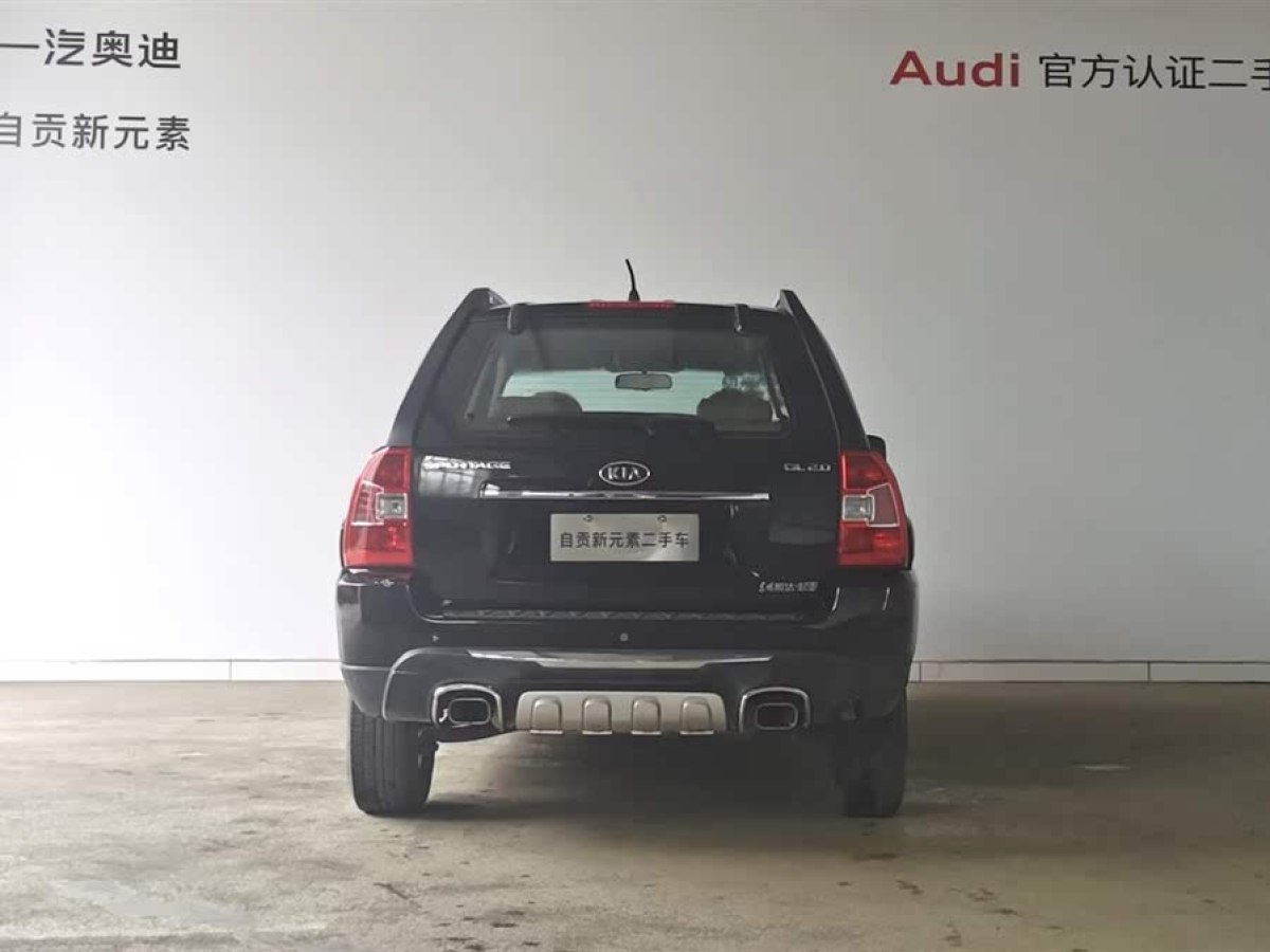 起亞 獅跑  2012款 2.0L 手動(dòng)兩驅(qū)版GL圖片