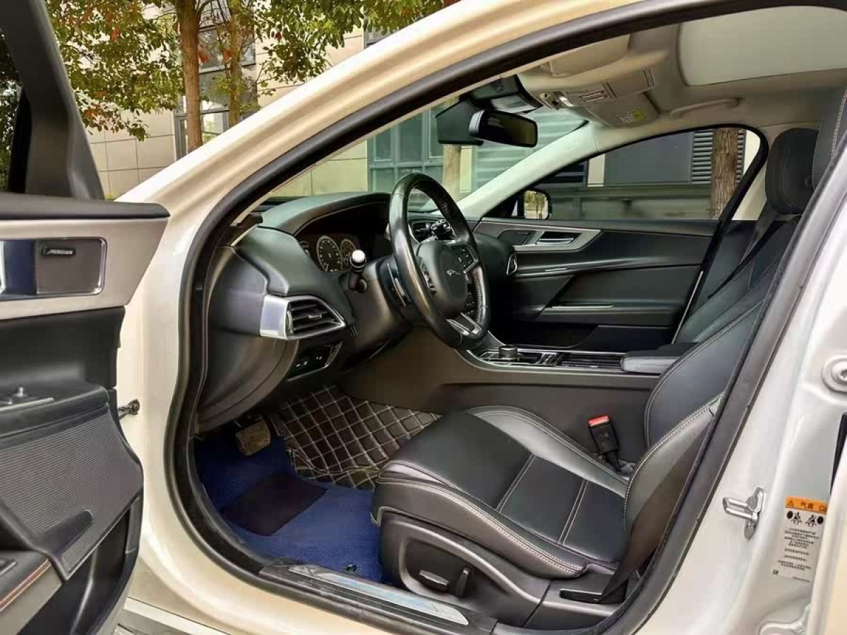 捷豹 XEL  2019款 2.0T 200PS 尊享版圖片