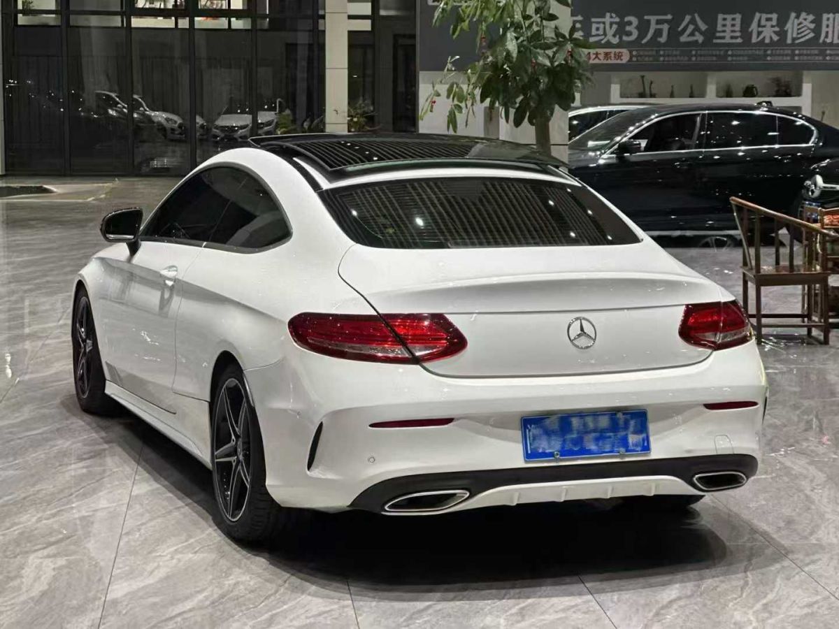 奔馳 奔馳C級(jí)  2017款 C 300 轎跑版圖片