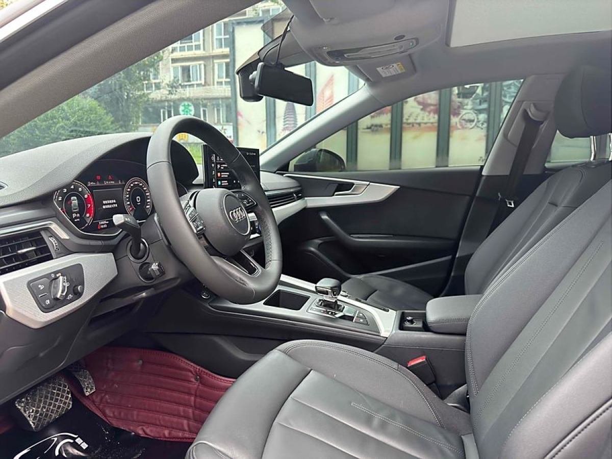 奧迪 奧迪A5  2021款 Sportback 40 TFSI 時(shí)尚致雅型圖片