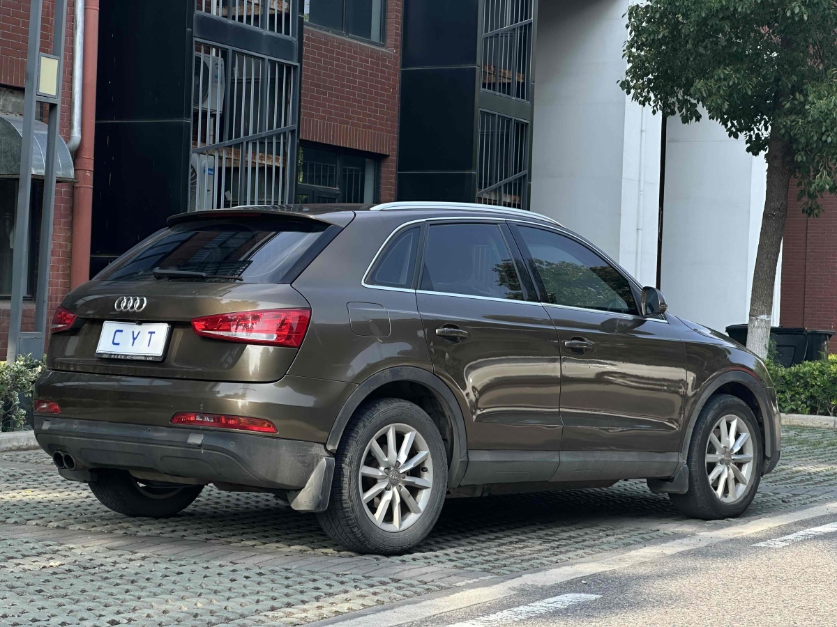 奧迪 奧迪Q3  2015款 35 TFSI 進(jìn)取型圖片