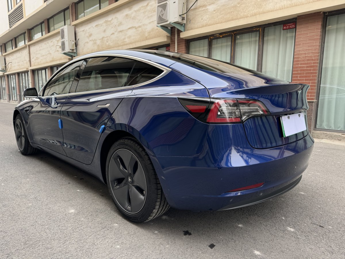 特斯拉 Model 3  2019款 標準續(xù)航后驅(qū)升級版圖片