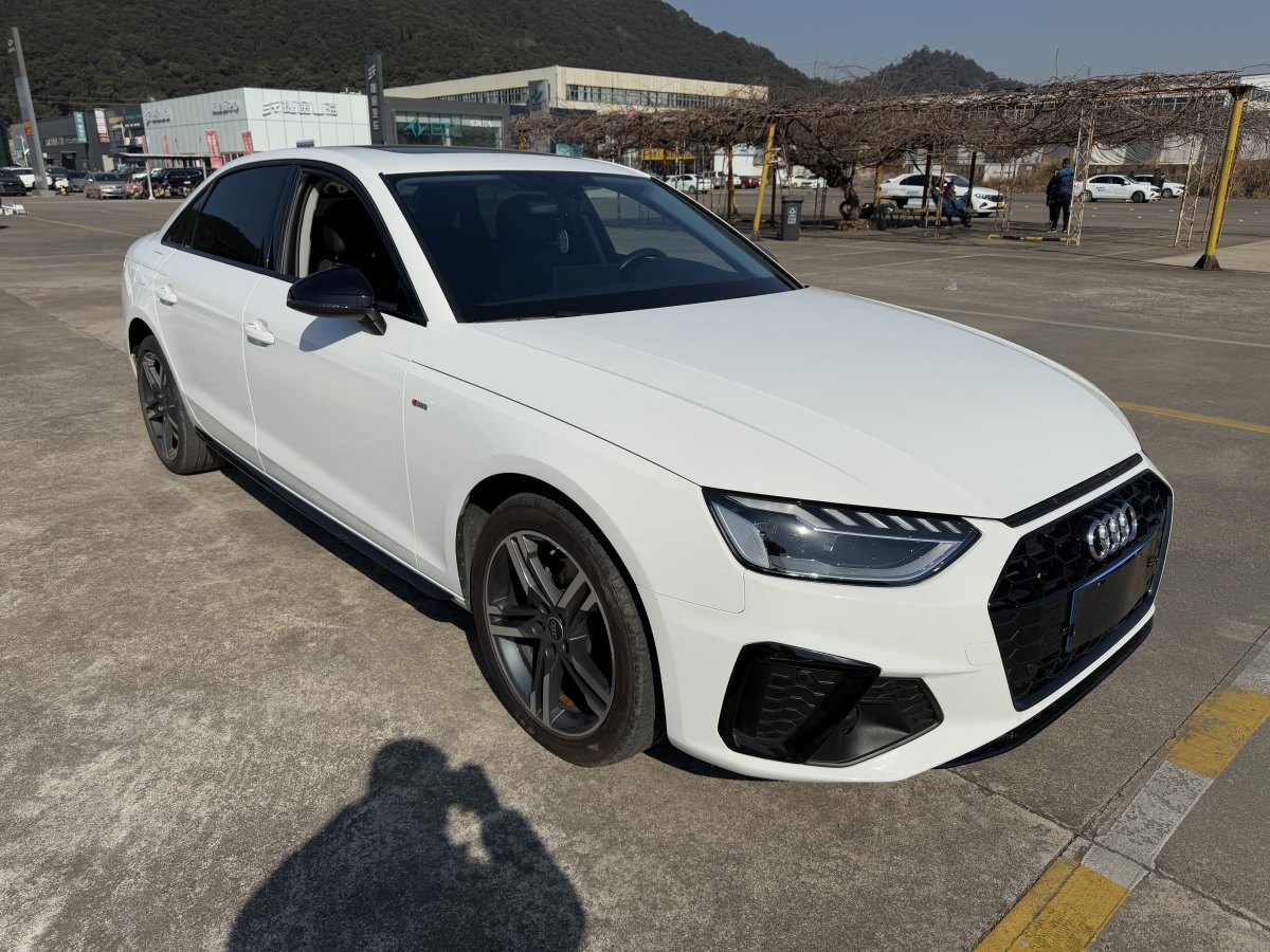 奧迪 奧迪A4L  2022款 40 TFSI 時(shí)尚動(dòng)感型圖片