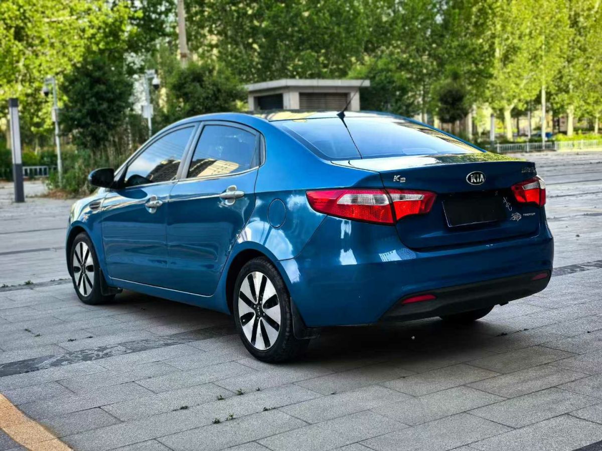 起亞 K2  2012款 兩廂 1.4L GLS圖片