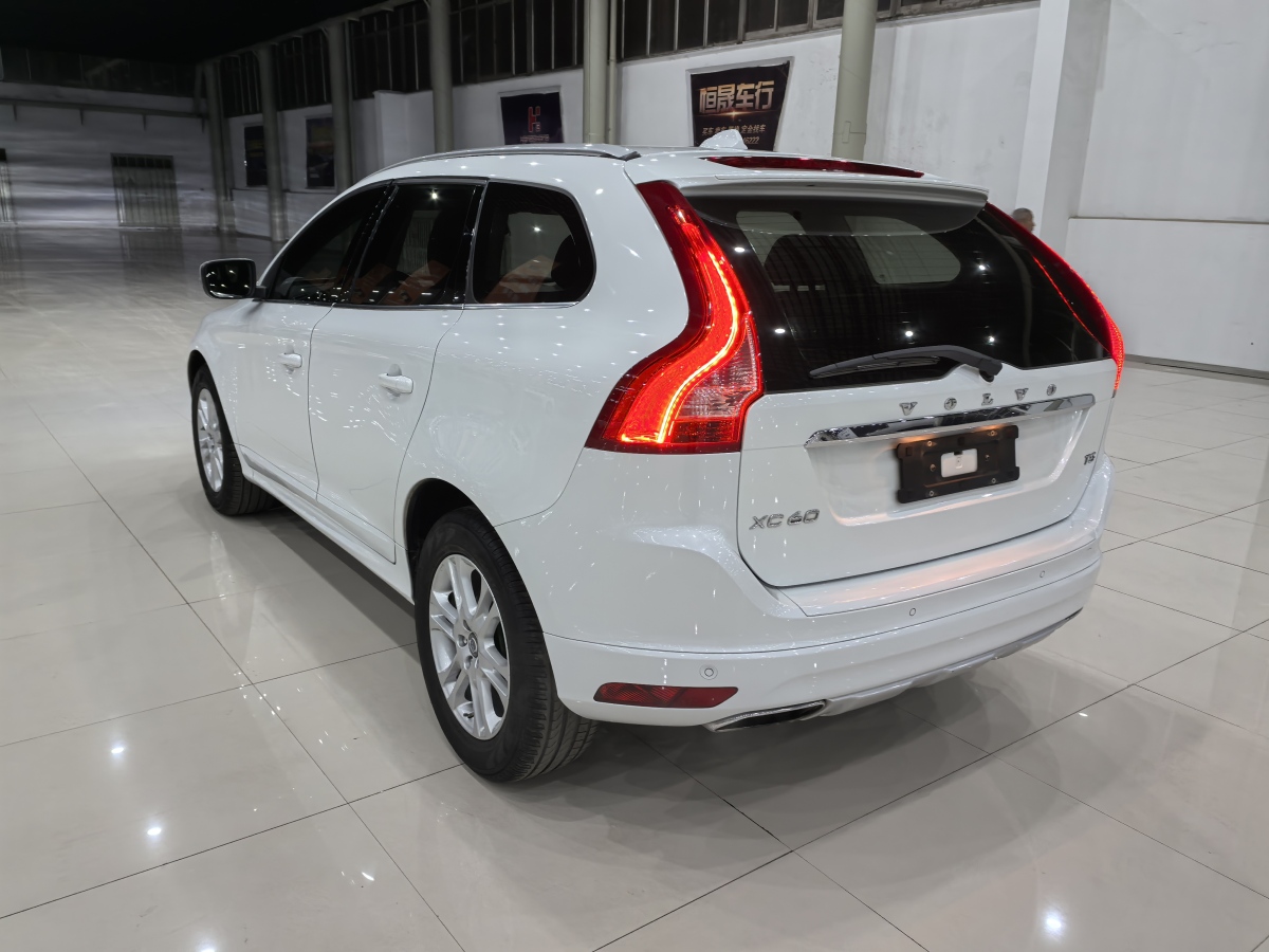 沃爾沃 XC60  2015款 T5 智進(jìn)版圖片