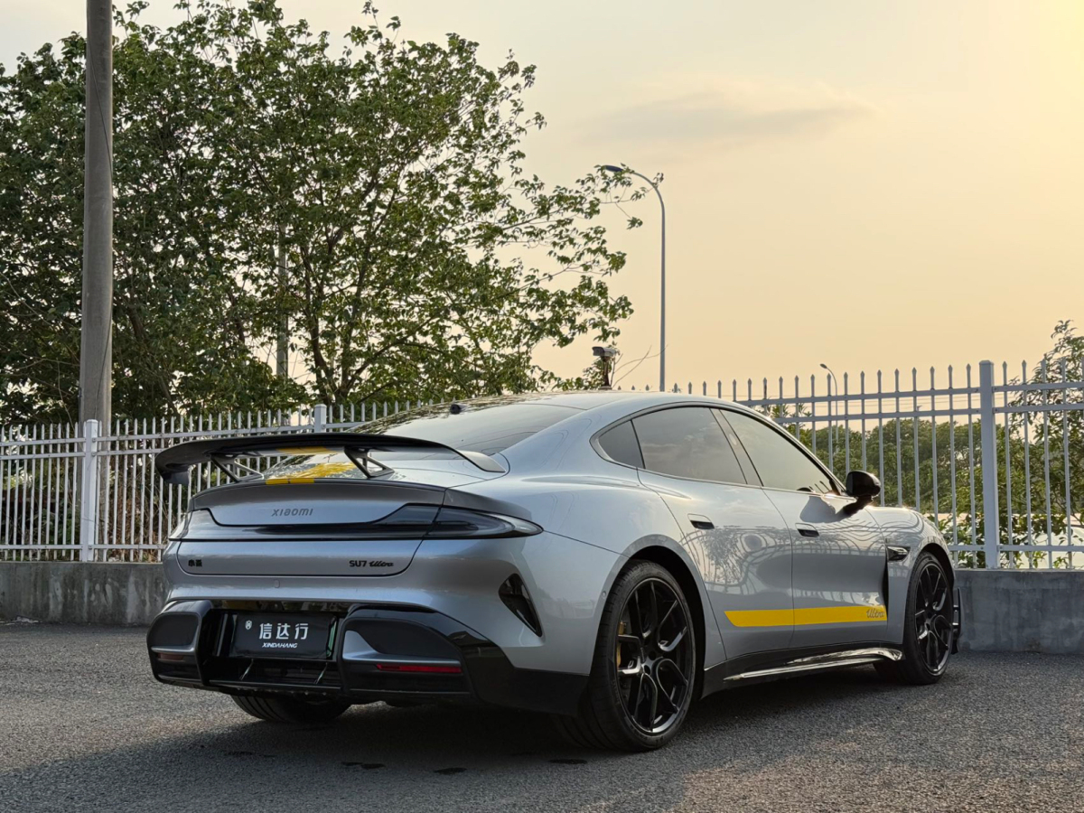 小米 小米SU7  2024款 700km 后驅(qū)標準創(chuàng)始版圖片