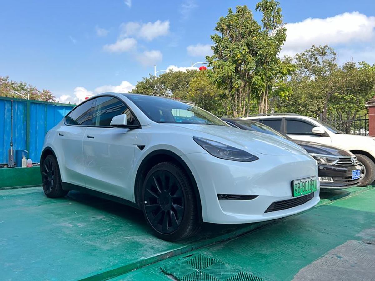 2023年2月特斯拉 Model Y  2023款 長續(xù)航煥新版 雙電機(jī)全輪驅(qū)動(dòng)