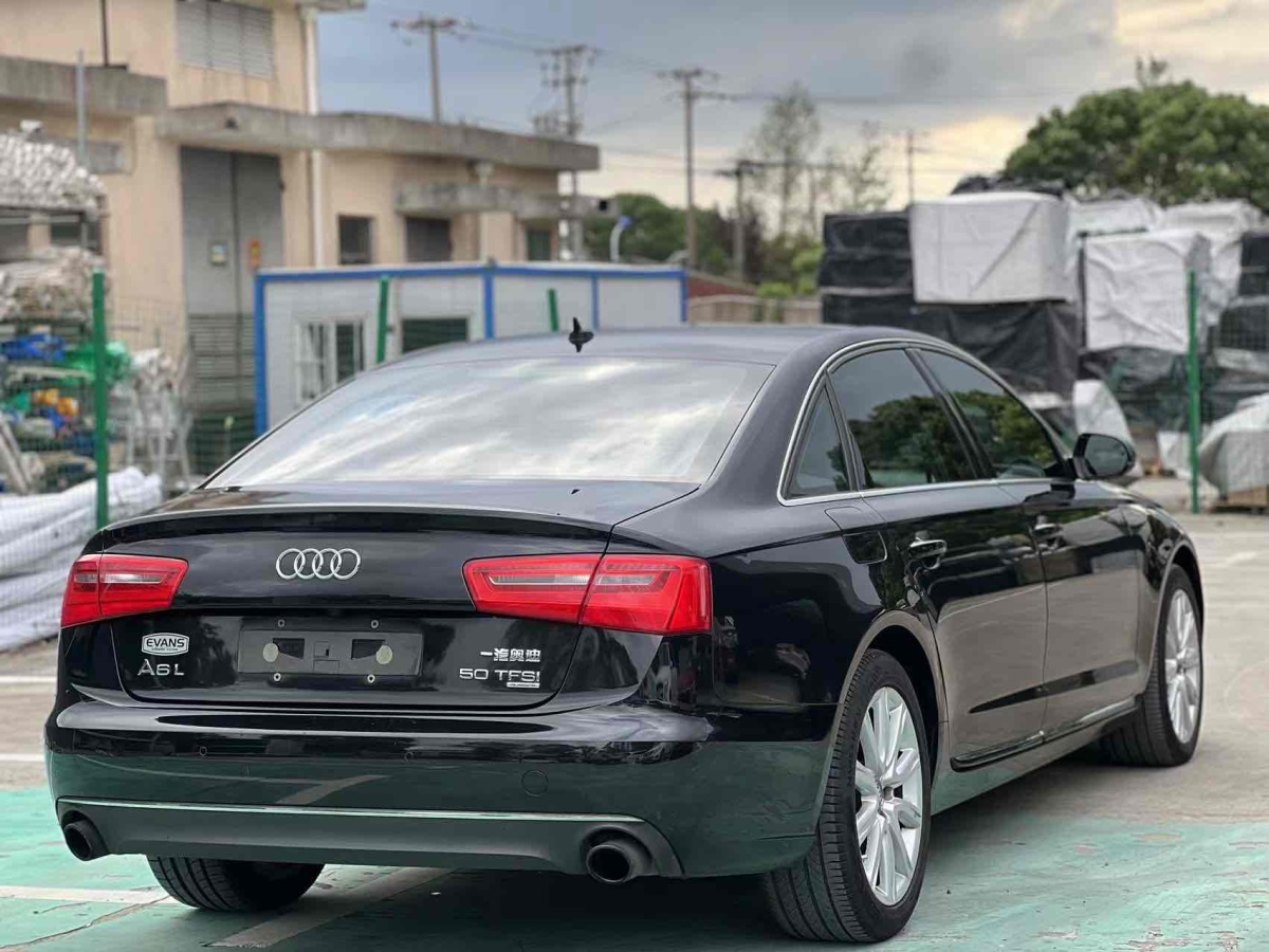 奥迪 奥迪A6L  2012款 50 TFSI quattro 豪华型图片