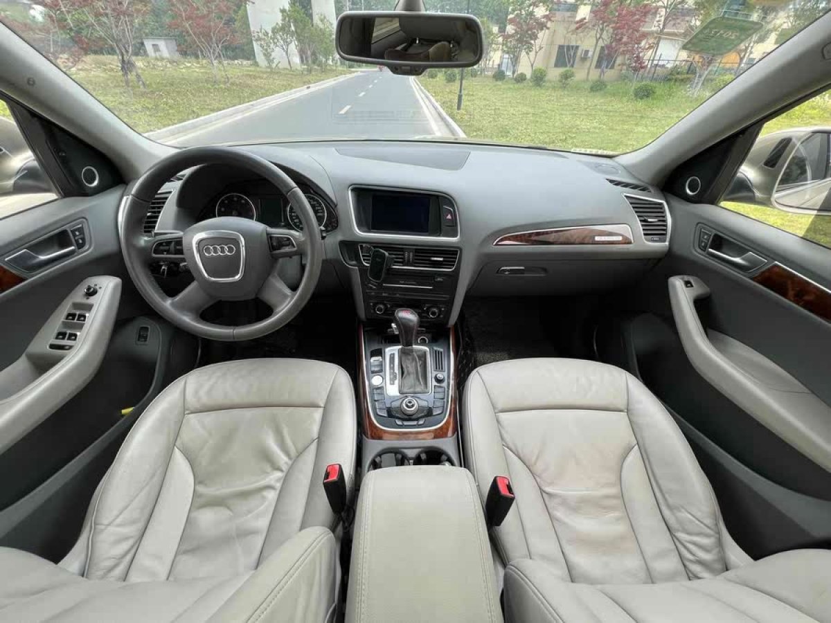 奧迪 奧迪Q5  2011款 2.0TFSI 技術(shù)型圖片