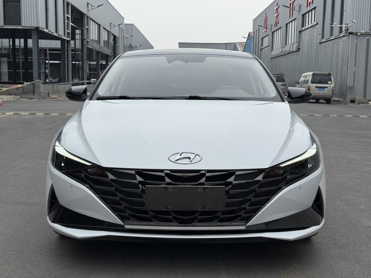 現(xiàn)代 伊蘭特  2021款 1.5L LUX尊貴版圖片