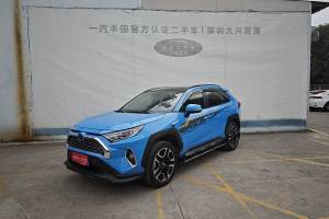 RAV4荣放 丰田 2.0L CVT四驱尊贵版