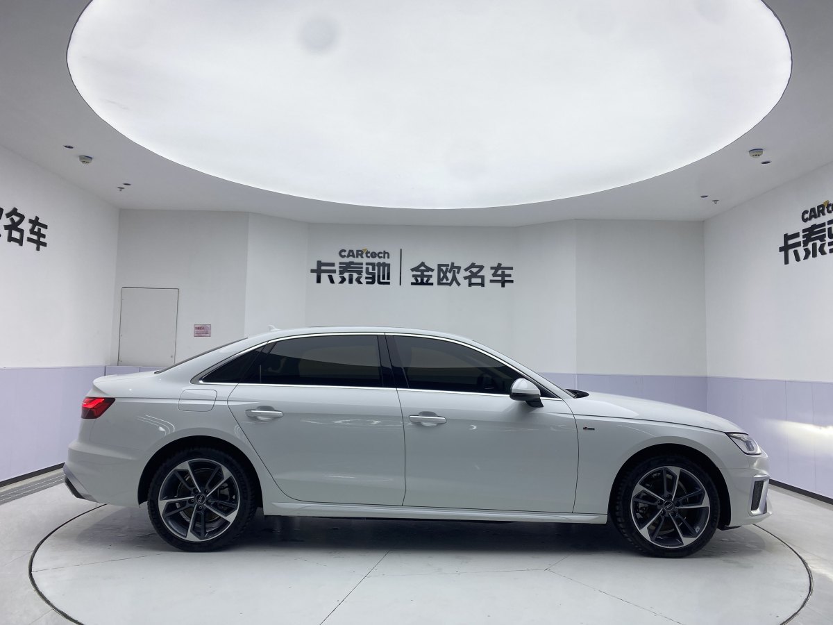 奧迪 奧迪A4L  2022款 40 TFSI 時尚動感型圖片