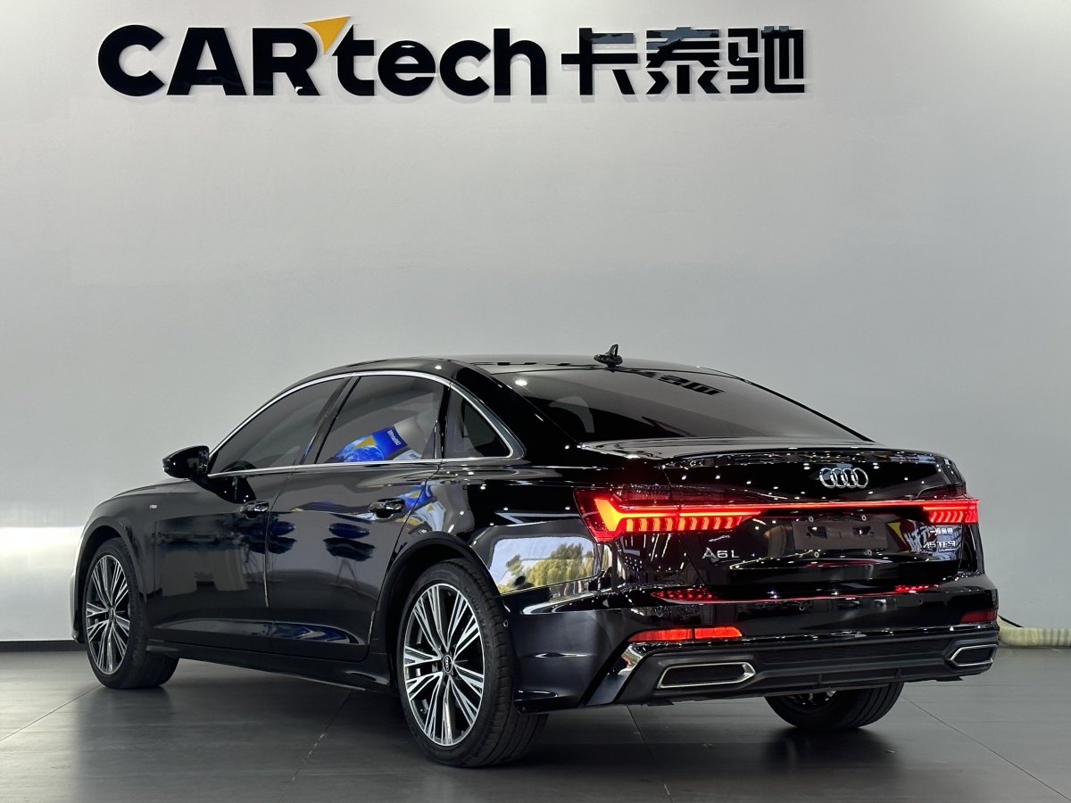 2022年3月奧迪 奧迪A6L  2022款 45 TFSI quattro 臻選動感型