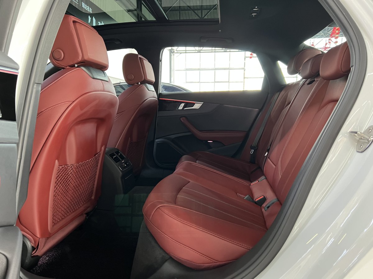 奧迪 奧迪A4L  2024款 40 TFSI 豪華動感型圖片